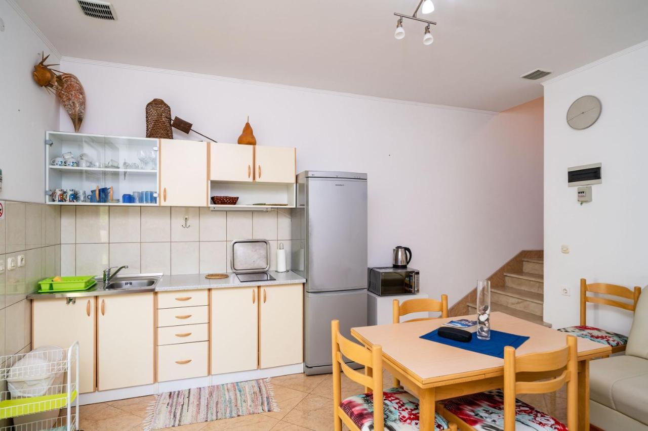Apartments By The Sea Zuljana, Peljesac - 10233 Екстер'єр фото