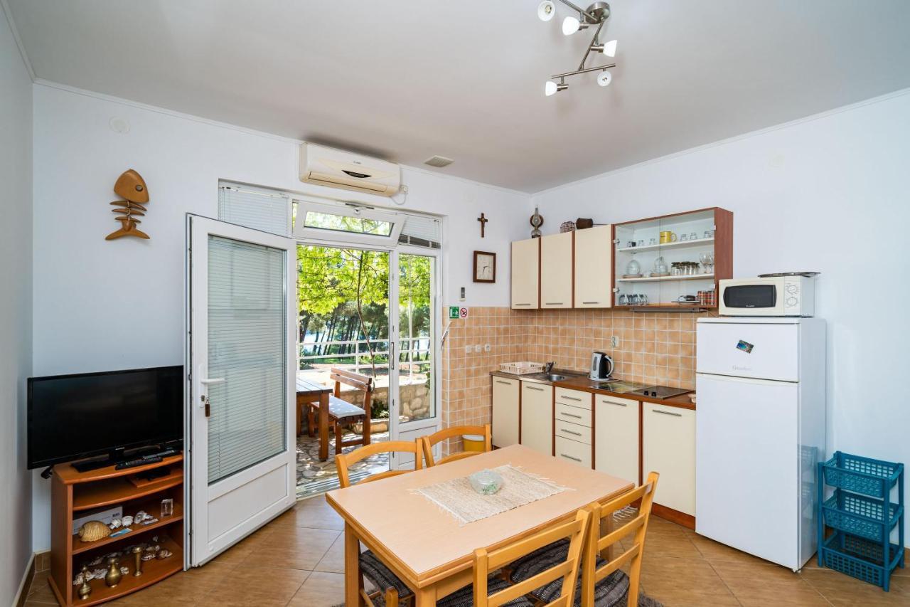 Apartments By The Sea Zuljana, Peljesac - 10233 Екстер'єр фото