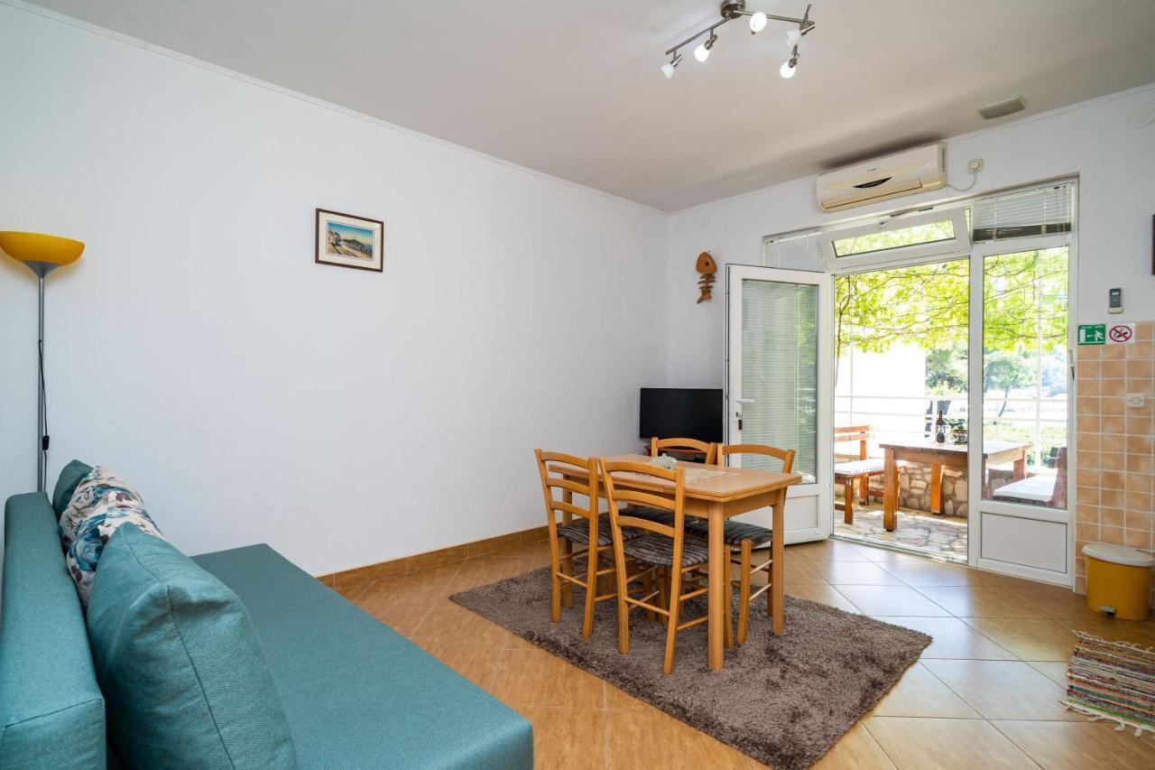 Apartments By The Sea Zuljana, Peljesac - 10233 Екстер'єр фото